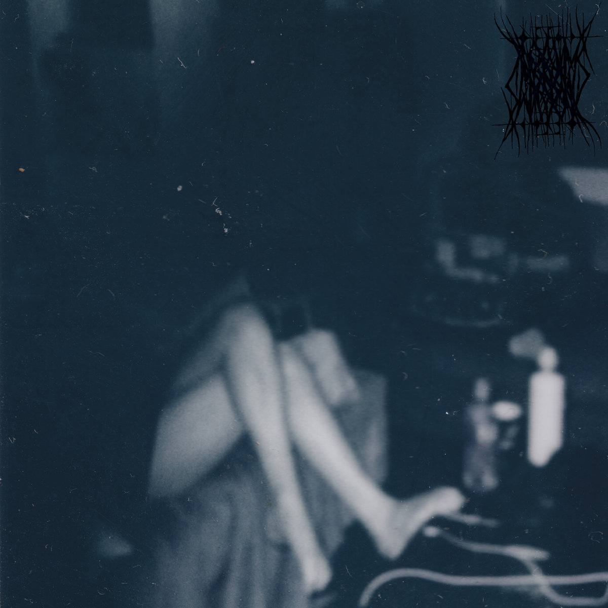 Cover art for teeth dreams – endlings.